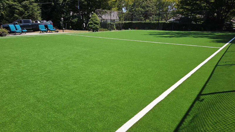 Bam_Backyard_Turf2_sm.jpg